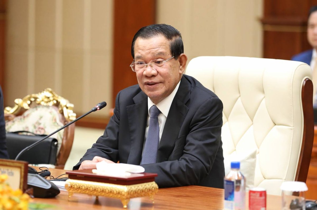 王毅会见洪森:中国将持续支持柬埔寨发展