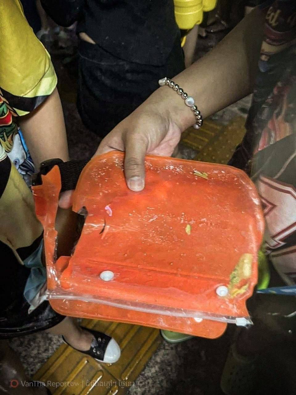 金边警方逮捕4名在宋干节期间扒窃手机的越南籍女子