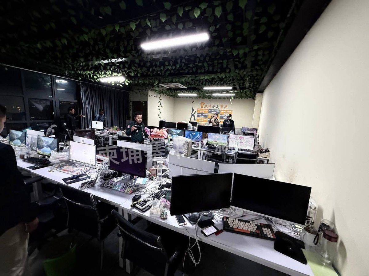 金边当局突击检查公寓并拘留多人