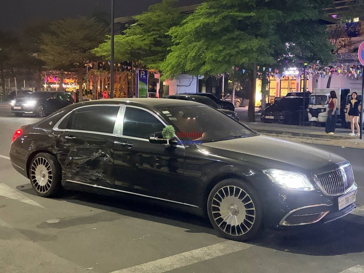 金边发生两车相撞事故
