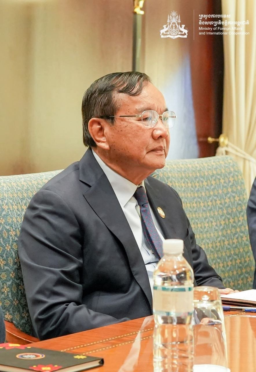 柬埔寨外交部与泰国外交部举行边境局势高层会谈