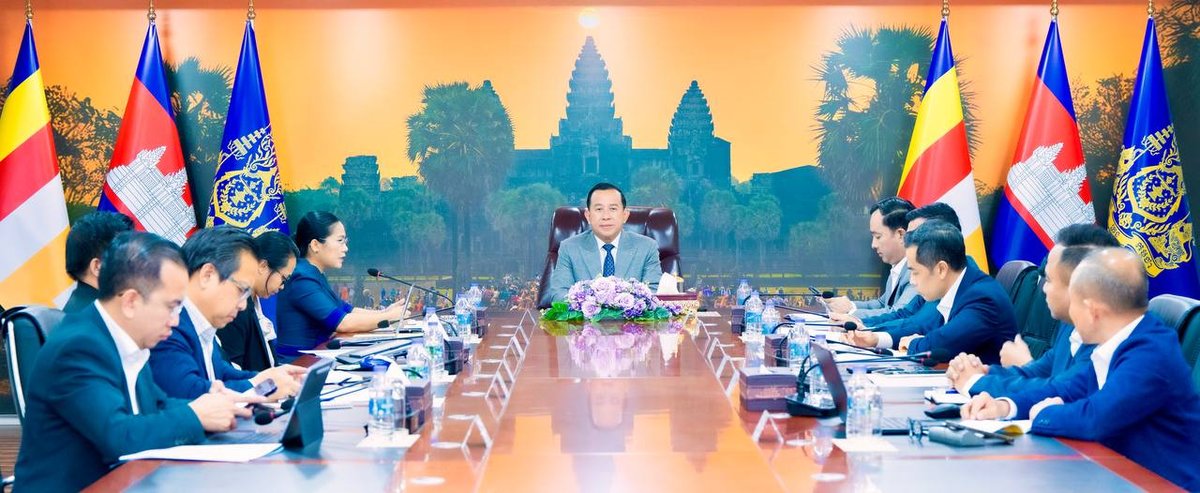柬埔寨旅游部部长洪哈主持会议,强调加强旅游业公共关系与数字化转型