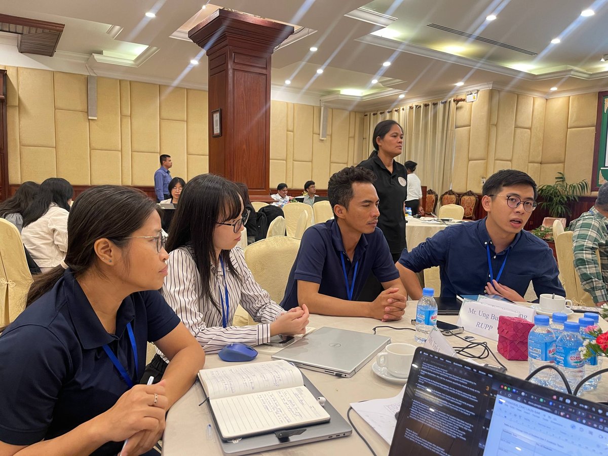 金边皇家大学媒体与传播系参加AUN-QA评估培训