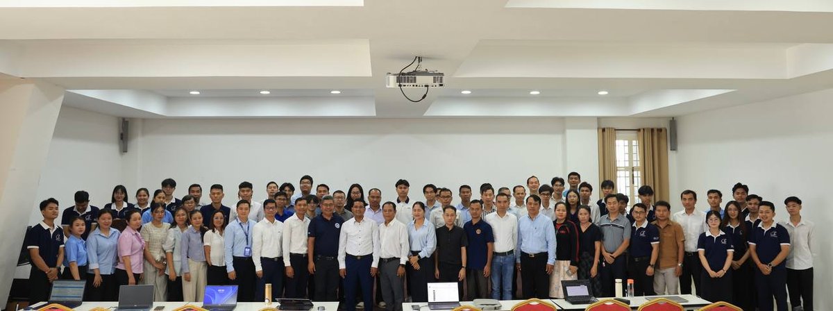 皇家金边大学IT中心于4月29日至30日举办网站管理技术培训,旨在提升教职员工对