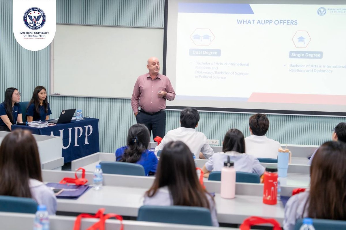 金边美国大学举办探索日活动 吸引南桥国际学校学生