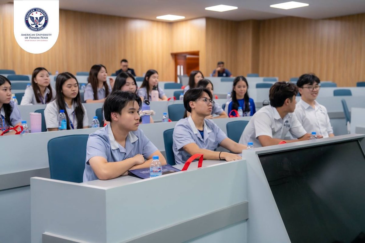 金边美国大学举办探索日活动 吸引南桥国际学校学生
