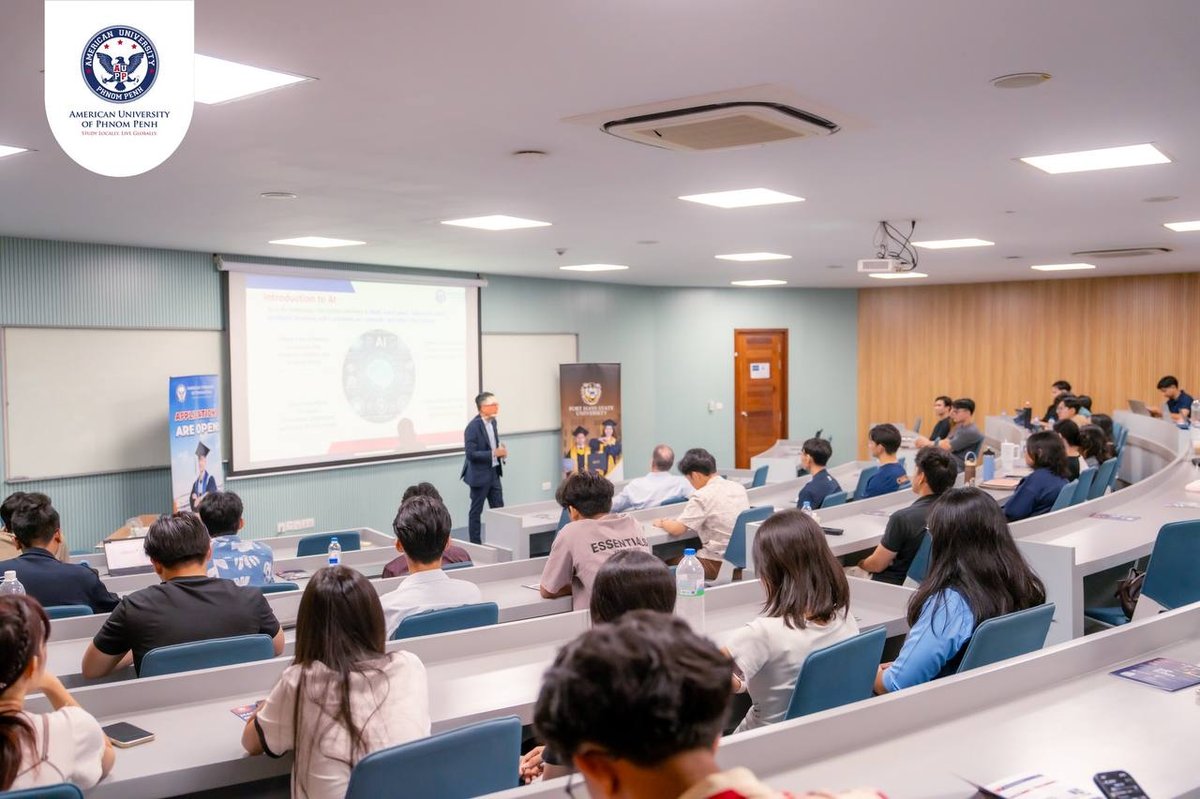 金边美国大学举办硕士分享会 探讨职业晋升与双学位