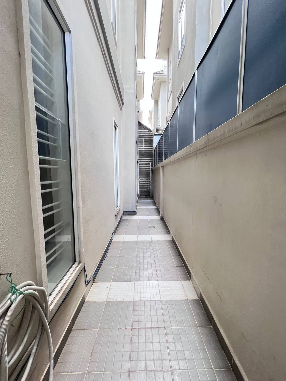 金边老机场2004号路奥凯德小区双拼别墅出租