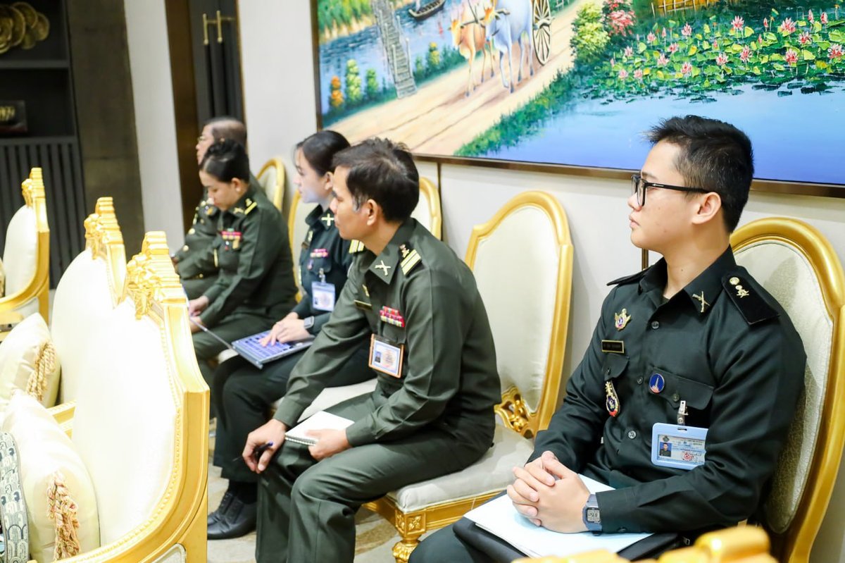 柬埔寨国防部国务秘书会见古巴驻柬大使