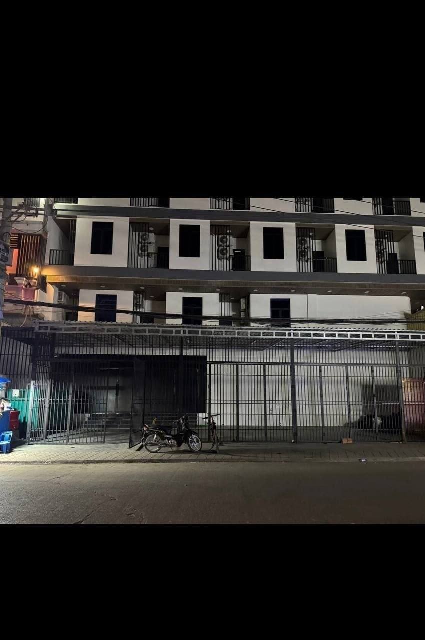 柬埔寨波贝黑楼诈骗窝点曝光:非法拘禁与虐待同胞