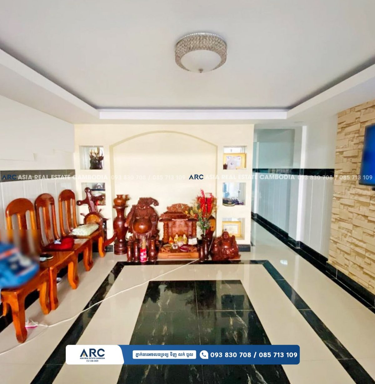 位于金边雷西郊区蒙库金边小区(Borey Mongkul Phnom Penh)