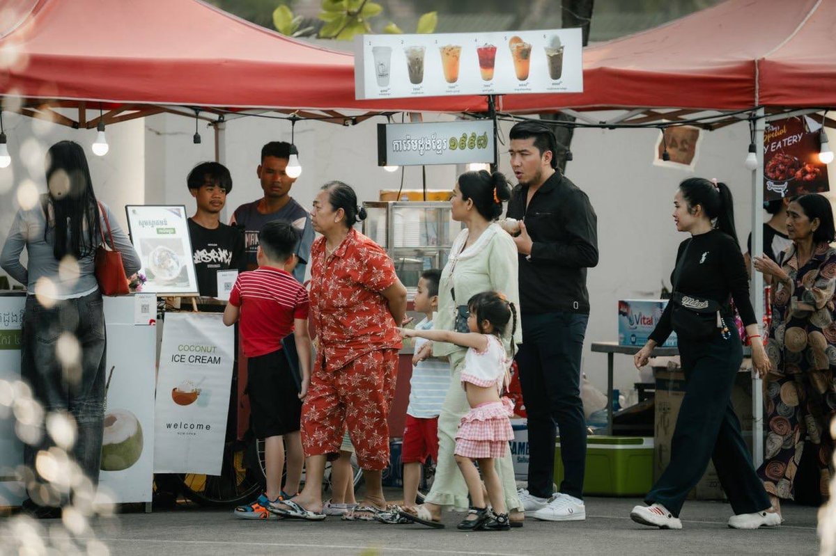 金边旧国际机场改建公园在柬新年期间吸引超17万人次