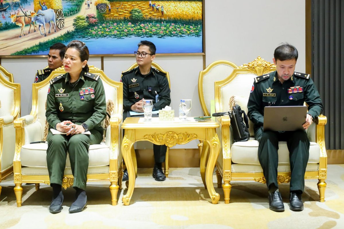 柬埔寨国防部官员会见古巴驻柬大使
