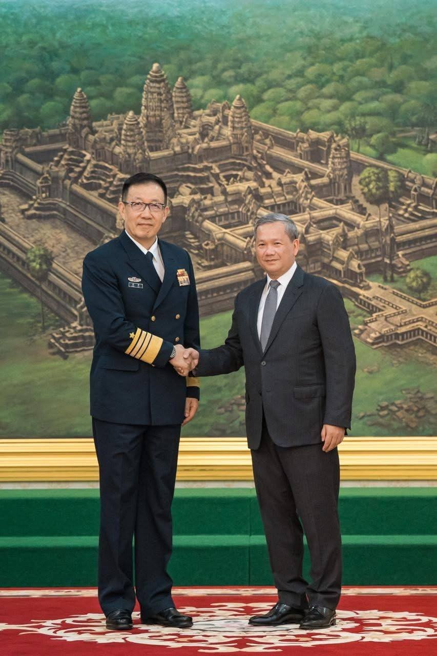 洪玛奈欢迎中国外交部长王毅及国防部长董军出席柬中“2+2”战略对话