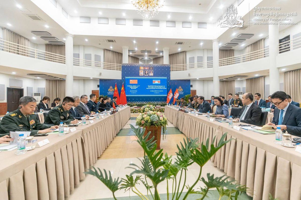 中柬两国举行首次外交与国防部长“2+2”战略对话