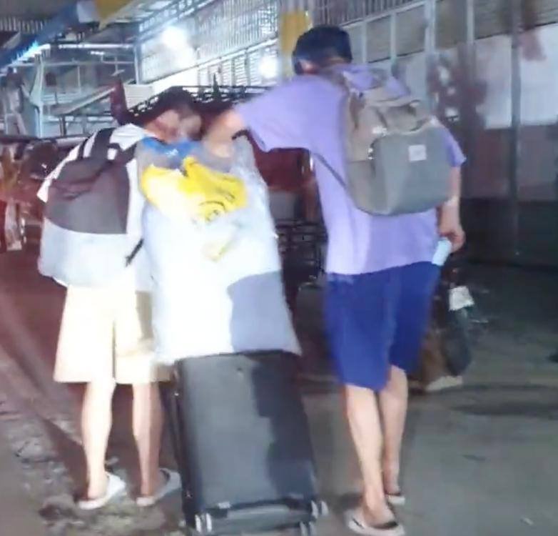 波贝园区出现大规模人员撤离现象