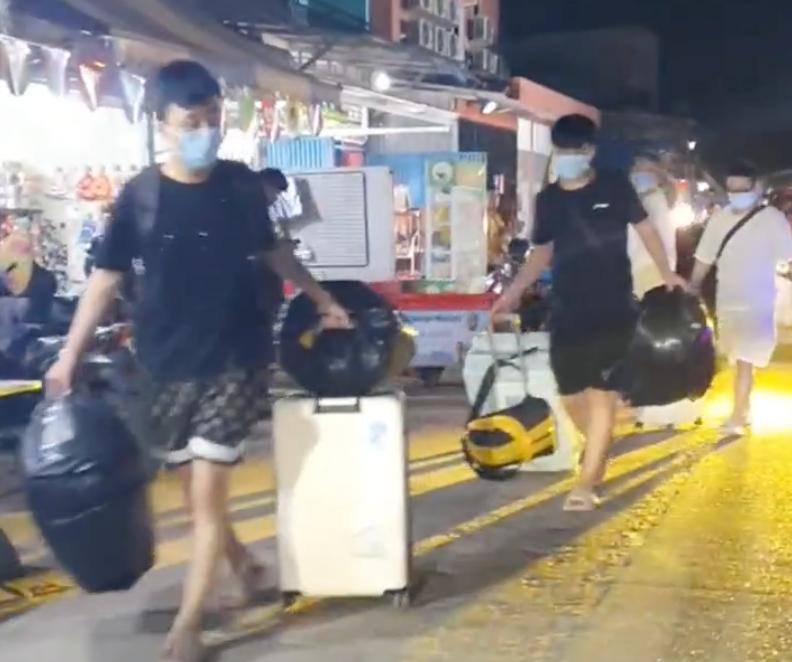 波贝园区出现大规模人员撤离现象