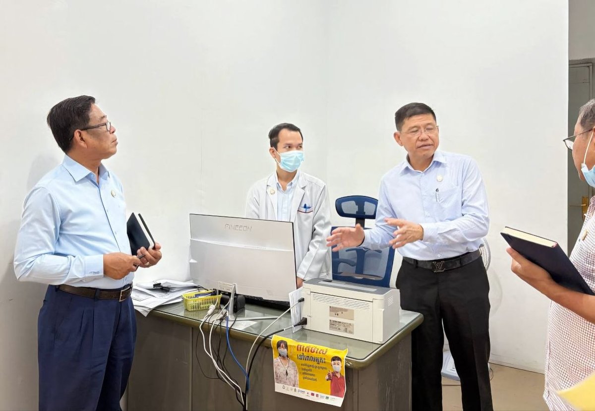柬埔寨卫生部官员视察西哈努克省转诊医院