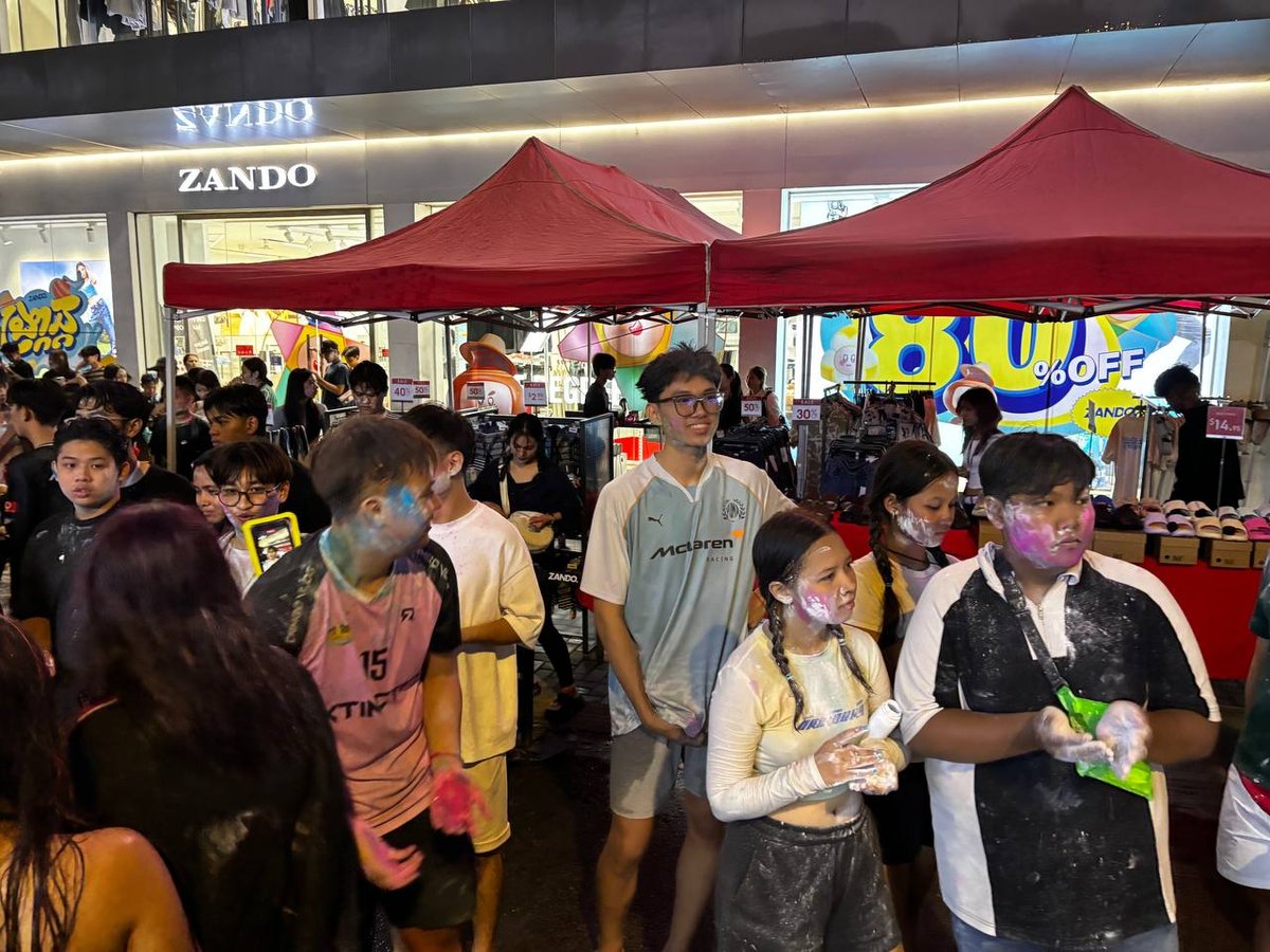 金边提前开启柬新年庆祝活动