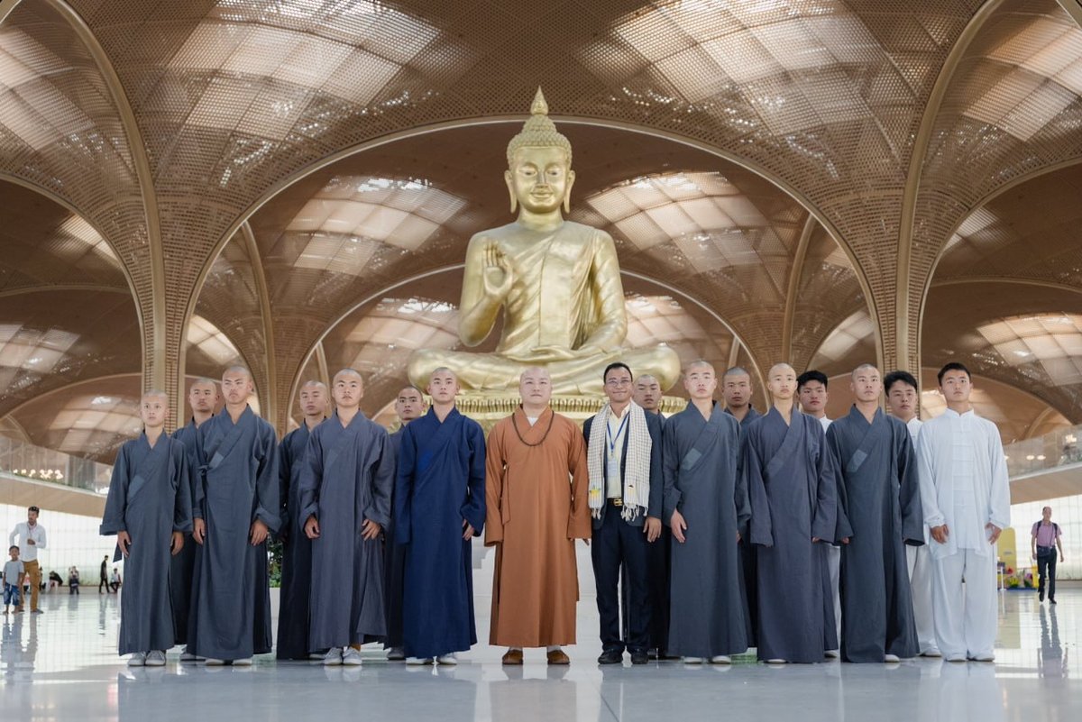 16位少林僧侣抵达暹粒 4月30日巴戎寺上演中柬武术交流