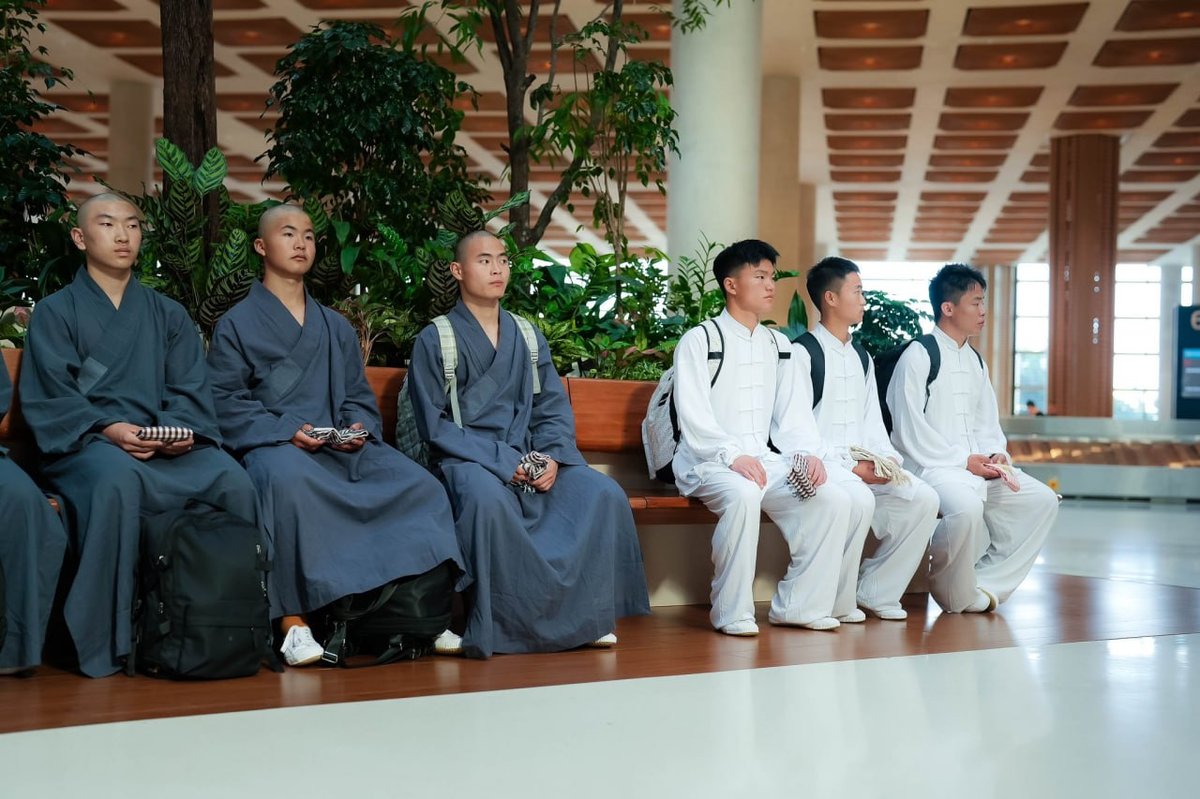 16位少林僧侣抵达暹粒 4月30日巴戎寺上演中柬武术交流