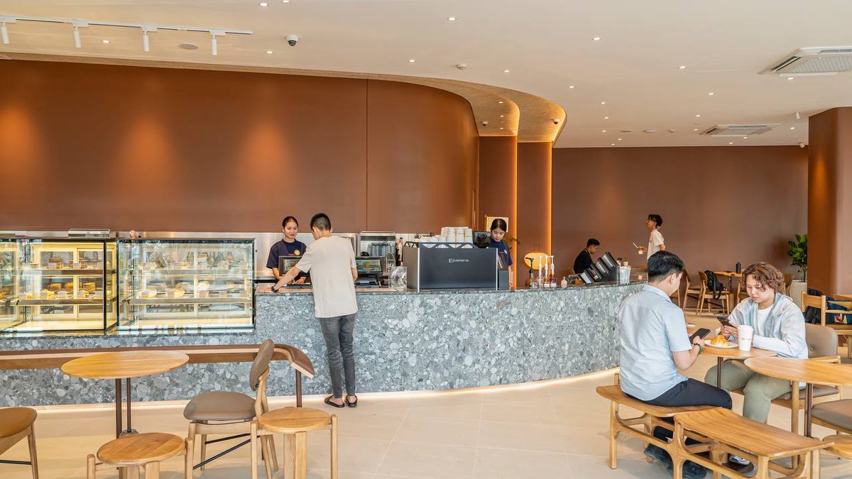 Brown Coffee Kmall Prek Thnoat新店开业