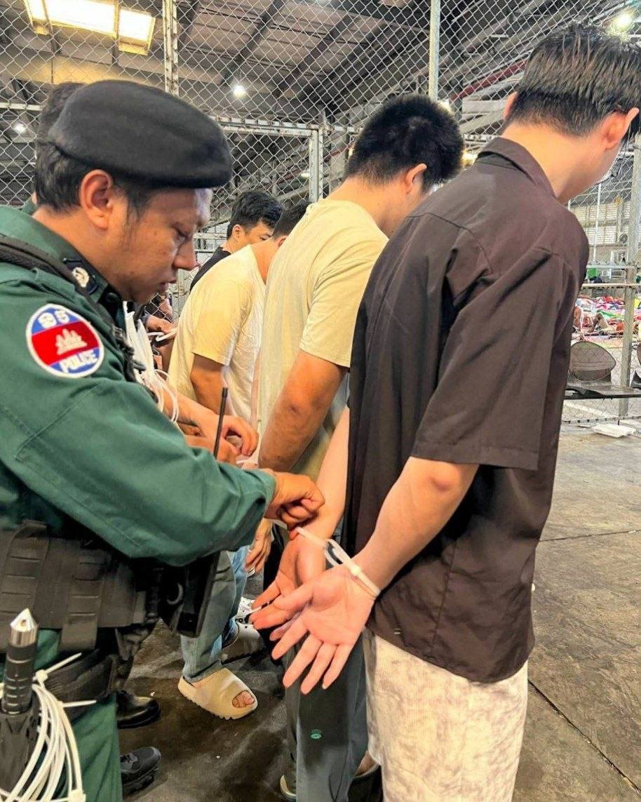 柬埔寨大规模遣返327名涉诈中国籍人员
