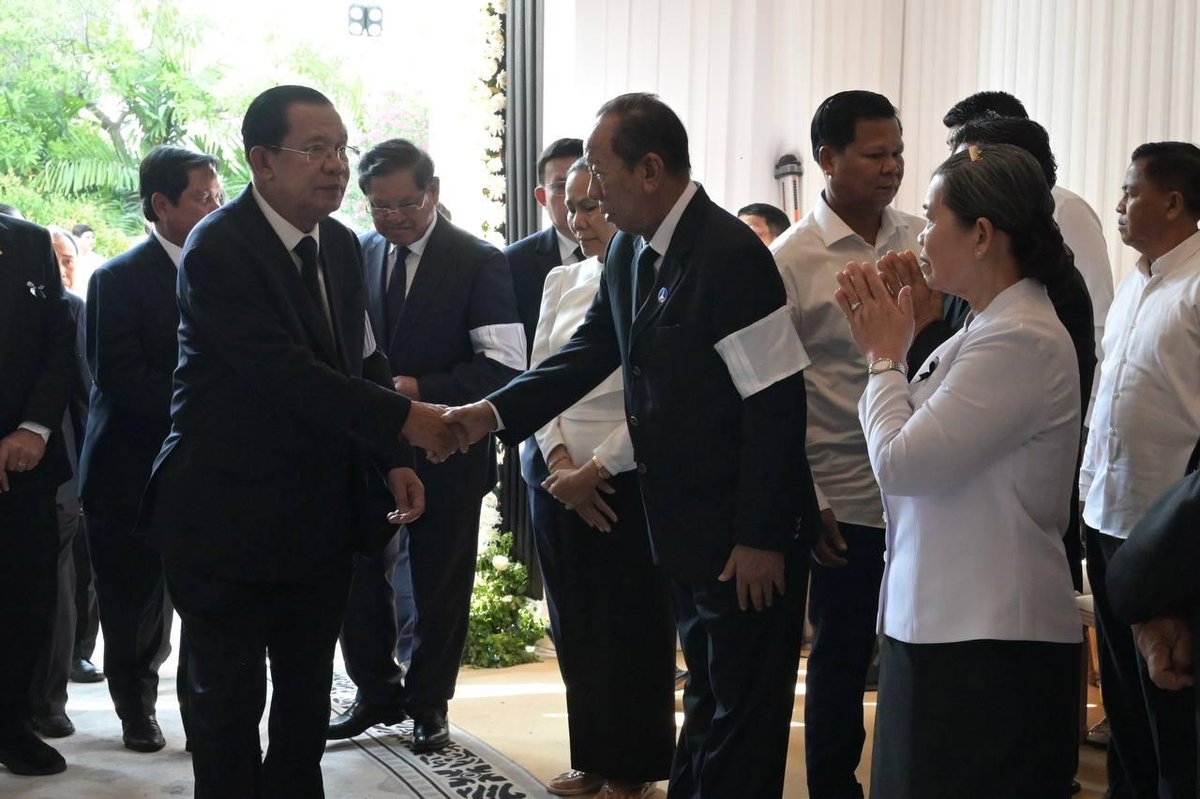 柬埔寨多位政坛元老吊唁苏通母亲