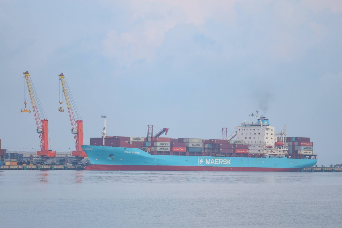 洪玛奈要求西哈努克自治港提速 简化行政流程降低物流成本