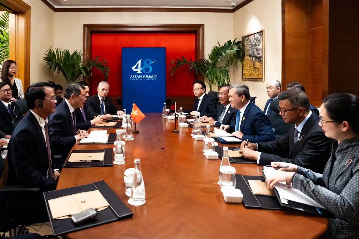洪玛奈与越南总理黎明兴会晤 重点推进金边巴域高速对接