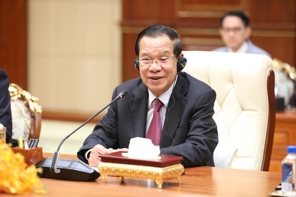 洪森会见韩国仁川商会主席 探讨双边经贸投资合作