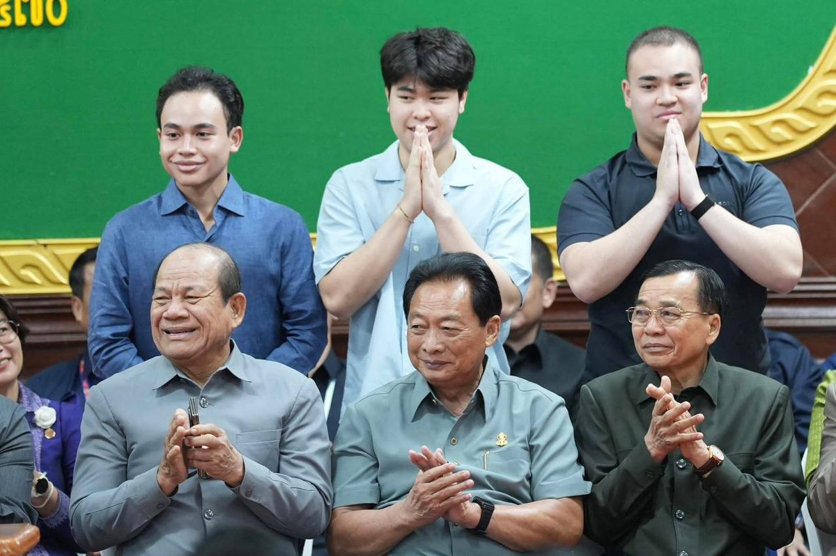 洪森强调兵役义务执行公平性 孙辈将带头履行