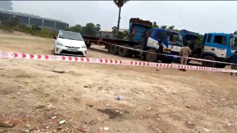 金边堆谷区发现弃尸车辆 警方已介入现场勘查
