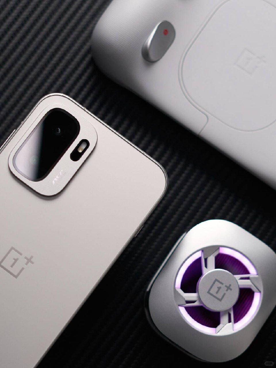 OnePlus Ace 6 Ultra开启预订 售价$539起