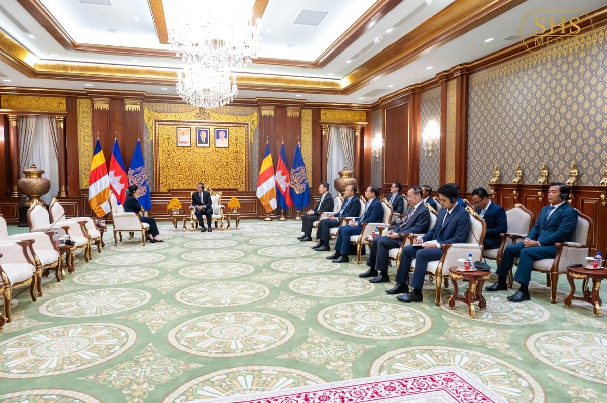洪森接受希腊新任驻柬大使国书 双方深化外交关系
