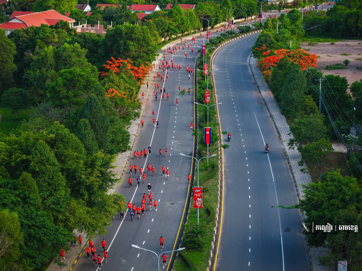白马省于5月24日举办主题为“跑出爱心、跑出旅游、跑出公益”的跑步活动,旨在通过