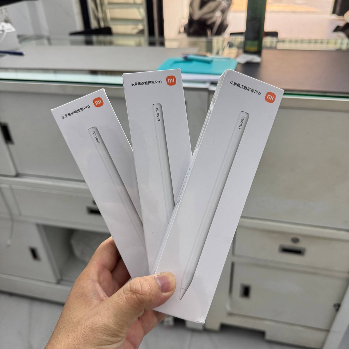 小米柬埔寨平板配件到货 手写笔$89 键盘$99