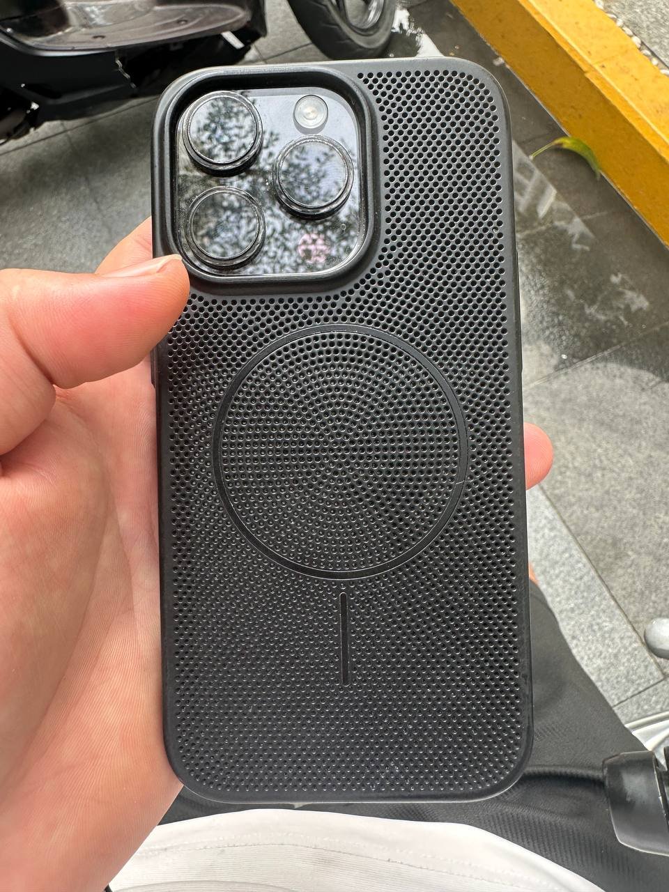 西港转让iPhone 14 Pro 售价$380 支持小刀 自取
