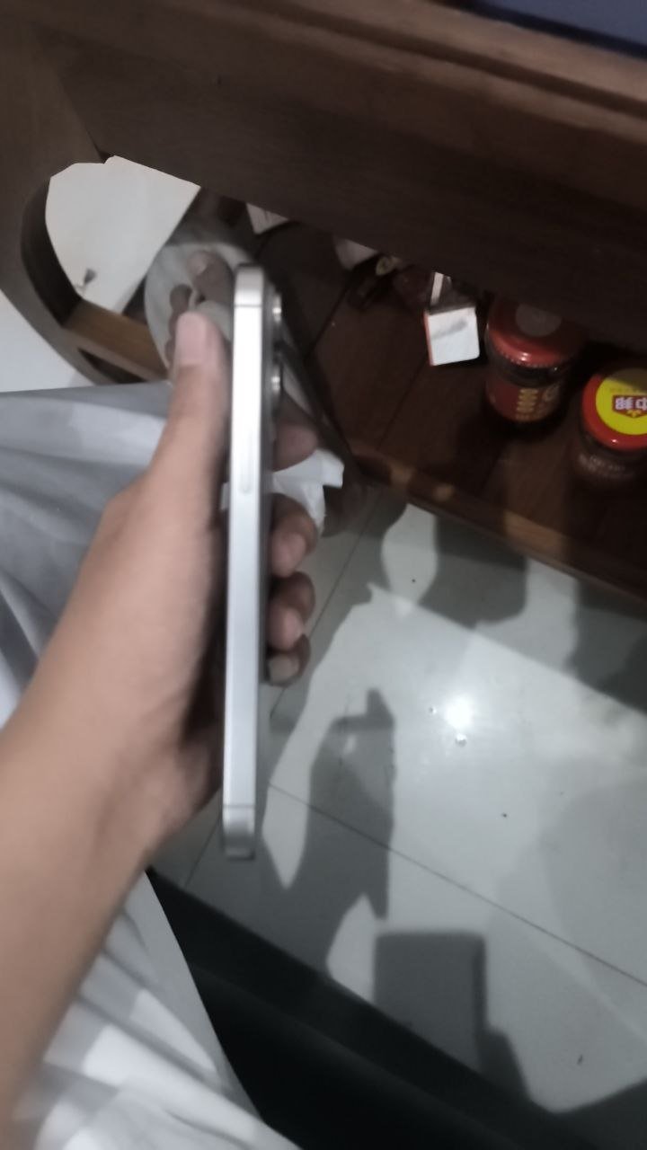 西港OB转让iPhone15ProMax 512G 仅售$600 个人自用