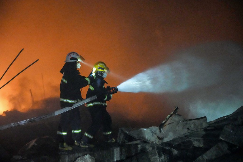 中国一烟花厂发生爆炸事故 造成21人死亡61人受伤