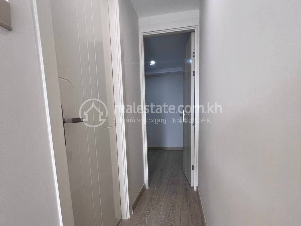 棉芷区L Condo Loft Tower急售一套13楼两房公寓,套内面积52.