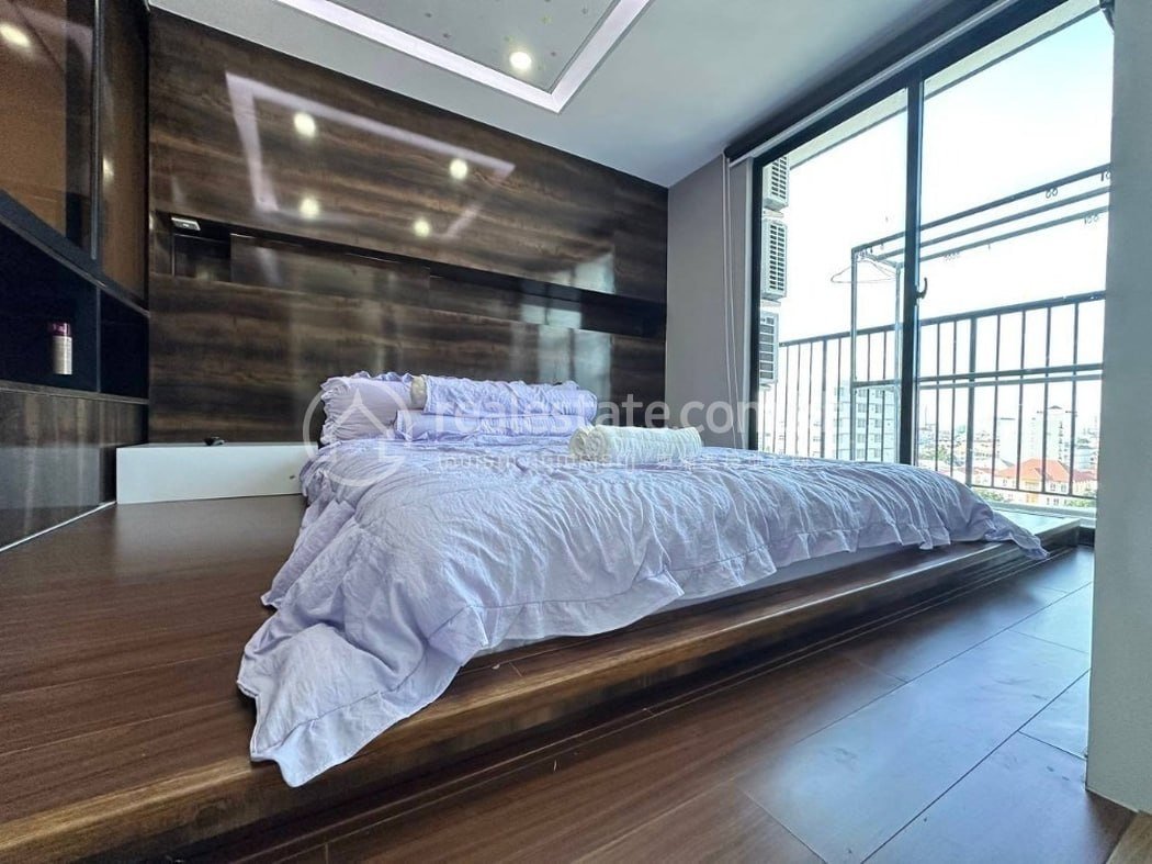 金边森速区一套8楼两房公寓现正出售,建筑面积38.16平方米,配备全套家具家电,