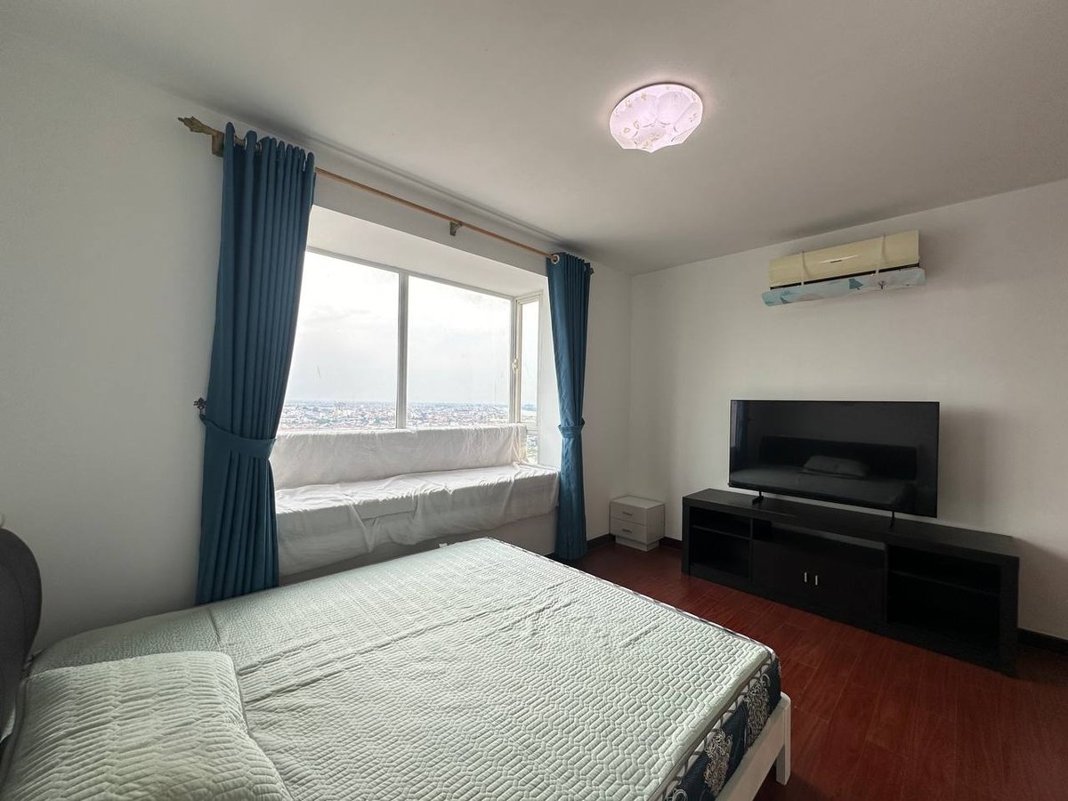 Rose Condo高层2房招租 156㎡月租$1300含家具