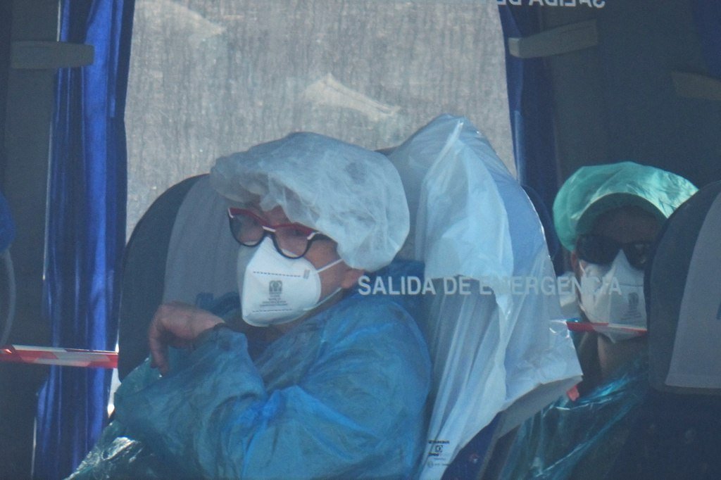西班牙加那利群岛邮轮爆发汉坦病毒 乘客开始撤离