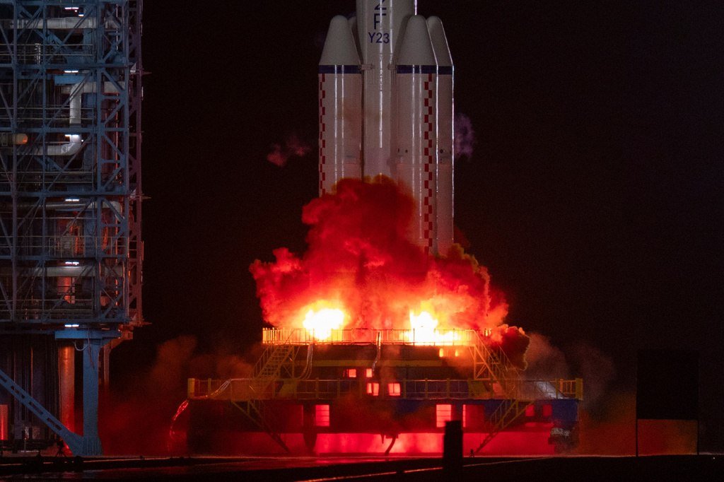 中国神舟23号载人飞船成功发射 三名航天员入驻空间站