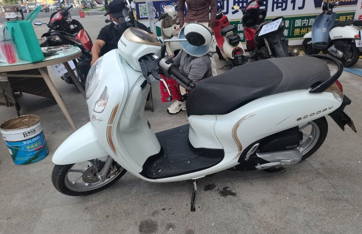 西港转让99新本田Scoopy四代 手续齐全带ID卡 $1250