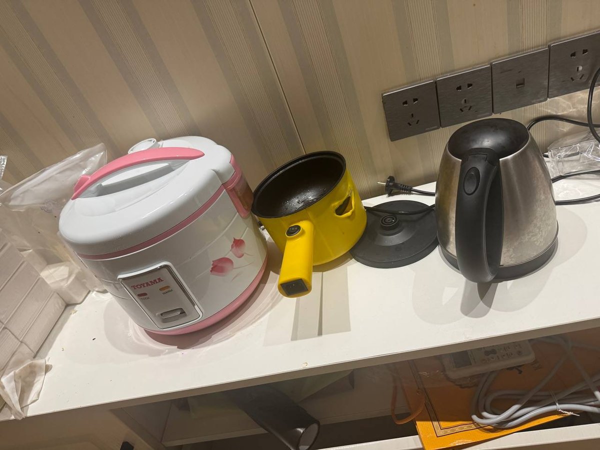 西港回国处理二手家电家具 空调扇投影仪等自取