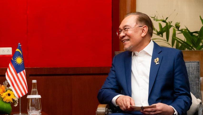 洪玛奈与马来西亚总理举行双边会谈 聚焦区域和平与经贸