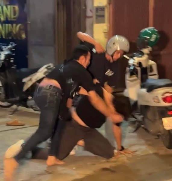 堆谷区ESCAPE PUB发生群殴事件 5名嫌疑人被捕