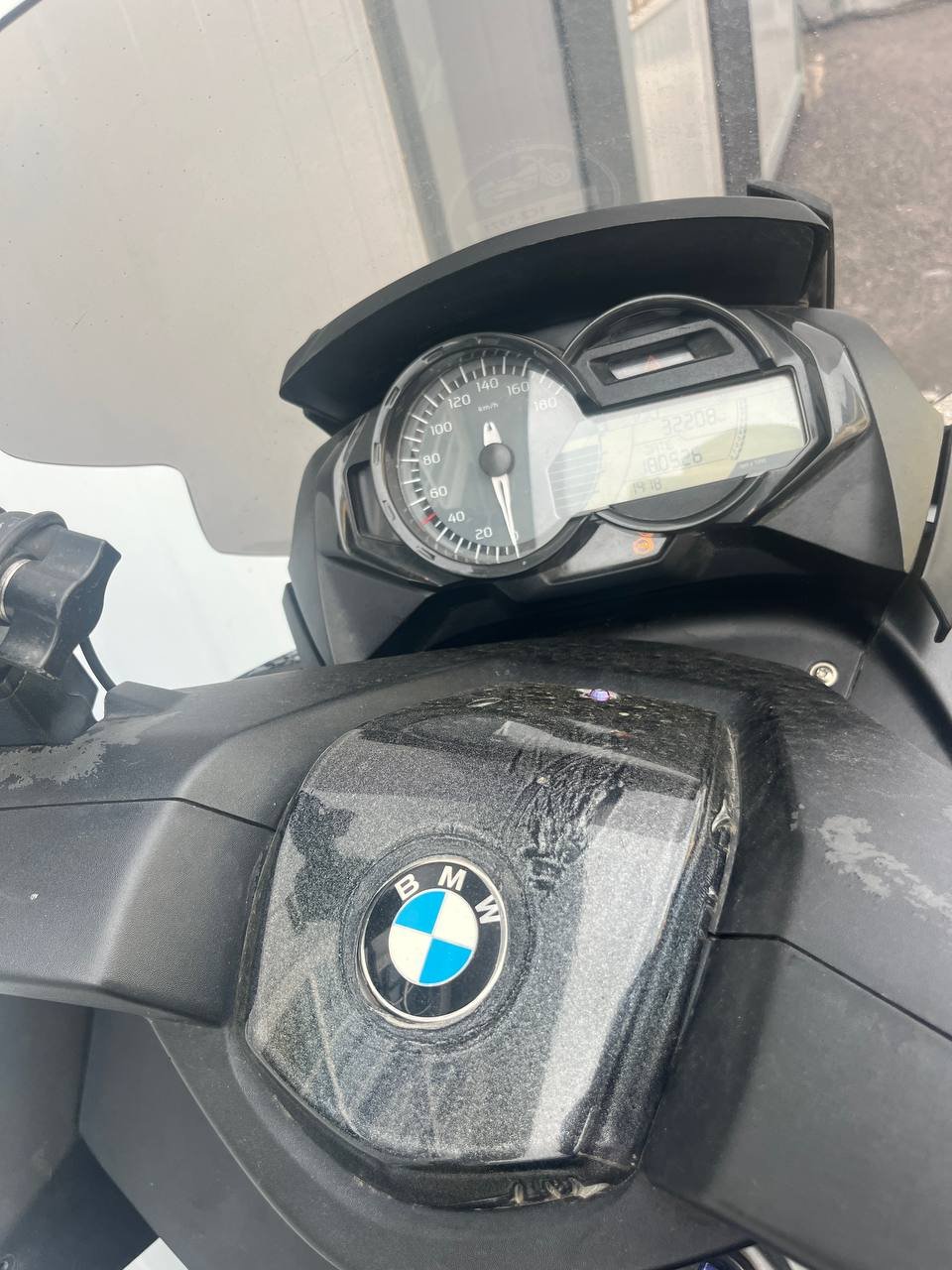 金边转让2015年宝马650摩托车 证件齐全 售价$2700